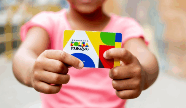 O Bolsa Família libera nesta quinta-feira (28) um dos pagamentos mais aguardados do mês, com o auxílio-gás e outros benefícios essenciais para as famílias/Foto: Reprodução Agência GOV