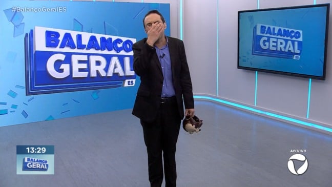 Aposentada perde dinheiro em PIX e busca justiça após erro