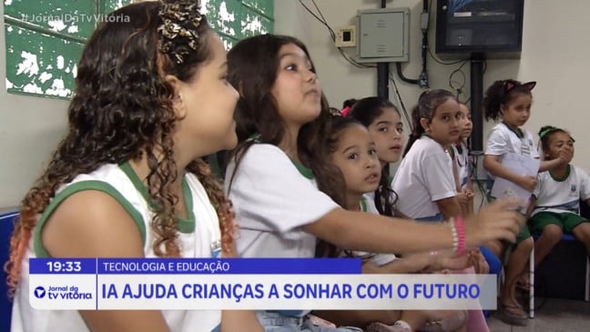 Crianças de Cariacica sonham com futuro profissional usando IA