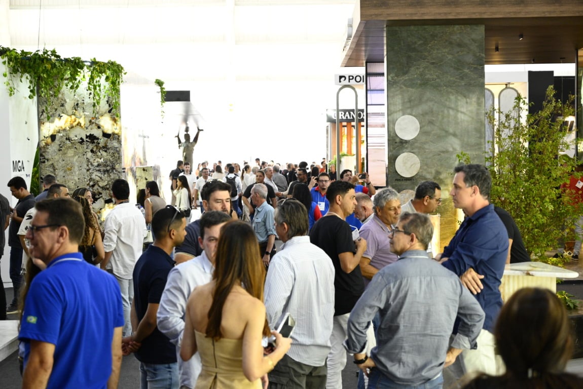 O segundo dia da feira de rochas em Cachoeiro foi o momento de discutir os impactos do tarifaço e aproveitar o conteúdo técnico. Crédito: Divulgação