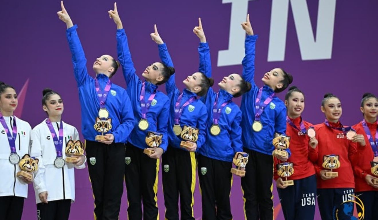 Pan Júnior de Assunção. Ginástica Rítmica: ouro no conjunto de 5 arcos. Amanda Manente.