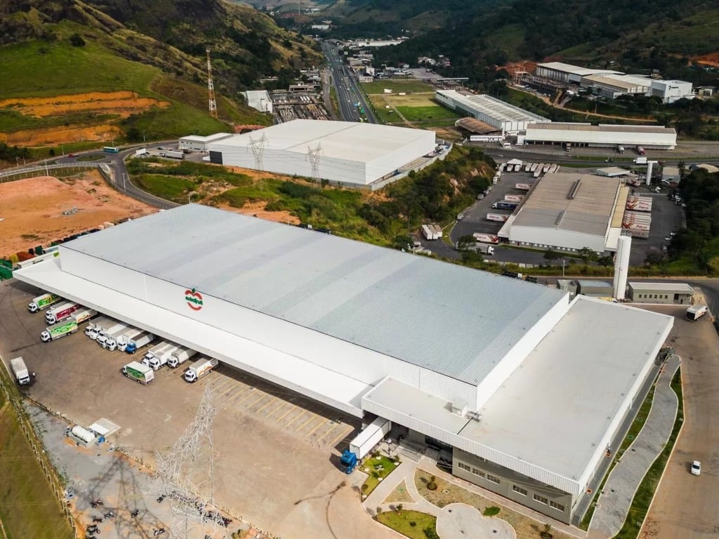 Um dos trunfos de Viana para gerar empregos é a vocação logística e o espaço para galpões. Crédito: Divulgação/Raizz Capital