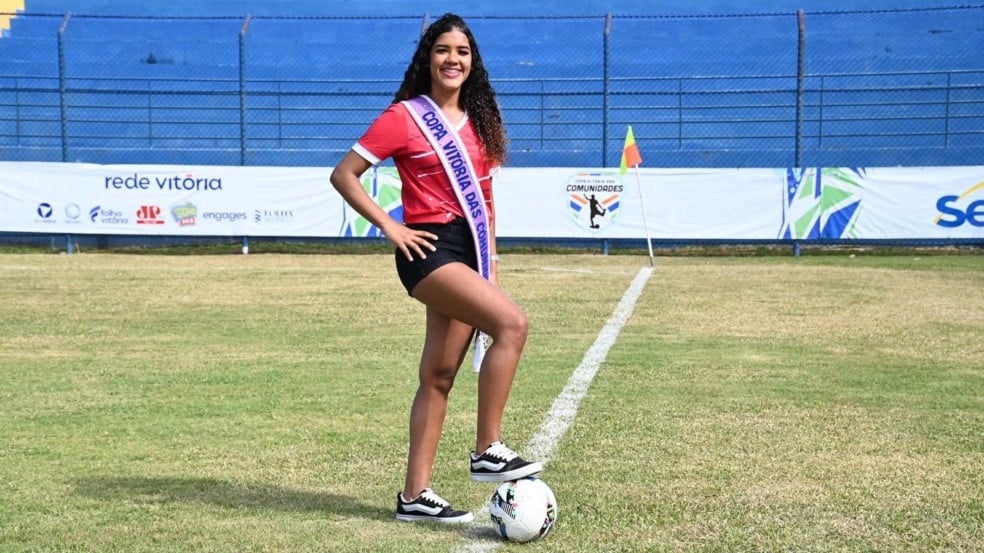 Ela arrasa! Saiba que quem é a Musa das Copa Vitória das Comunidades