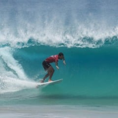Rafael Teixeira no circuito de surfe (WSL)