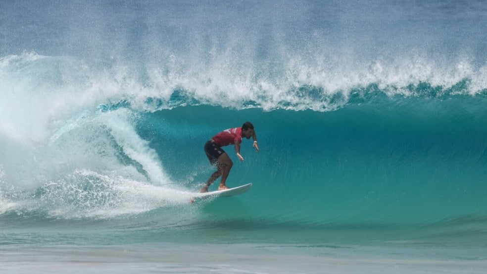 Rafael Teixeira no circuito de surfe (WSL)