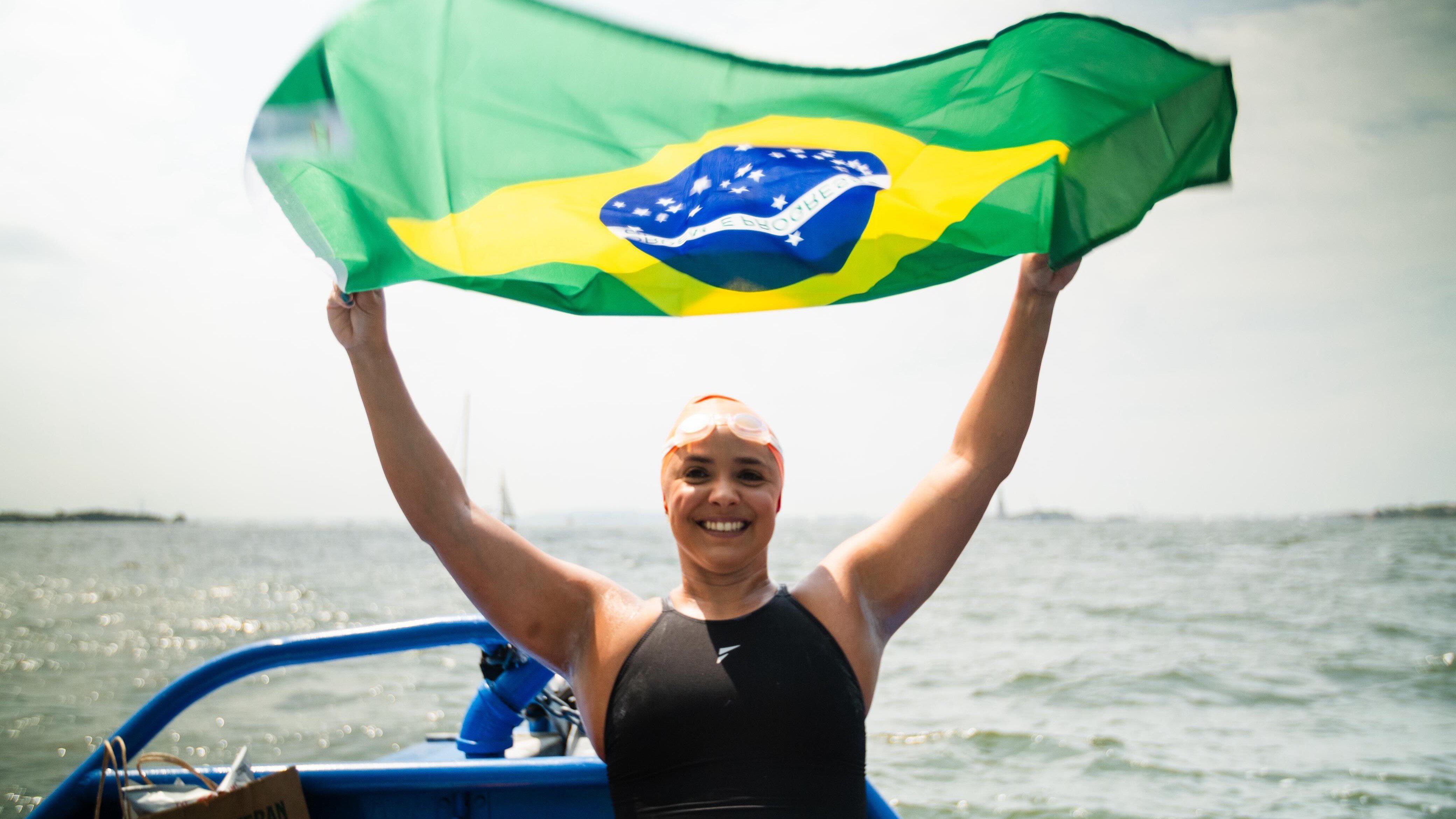 Thaís Sant'Ana completa a Volta à Ilha de Manhattan, em Nova Iorque (EUA)
