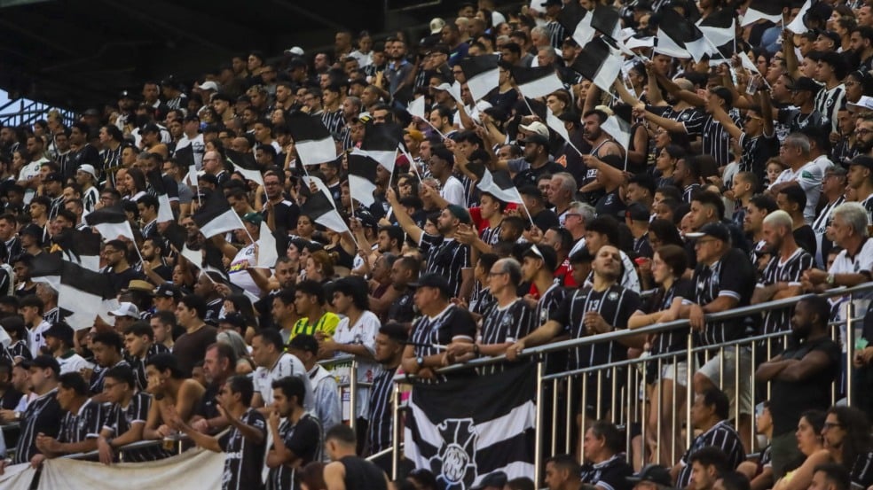 Torcida do Rio Branco no Kleber Andrade