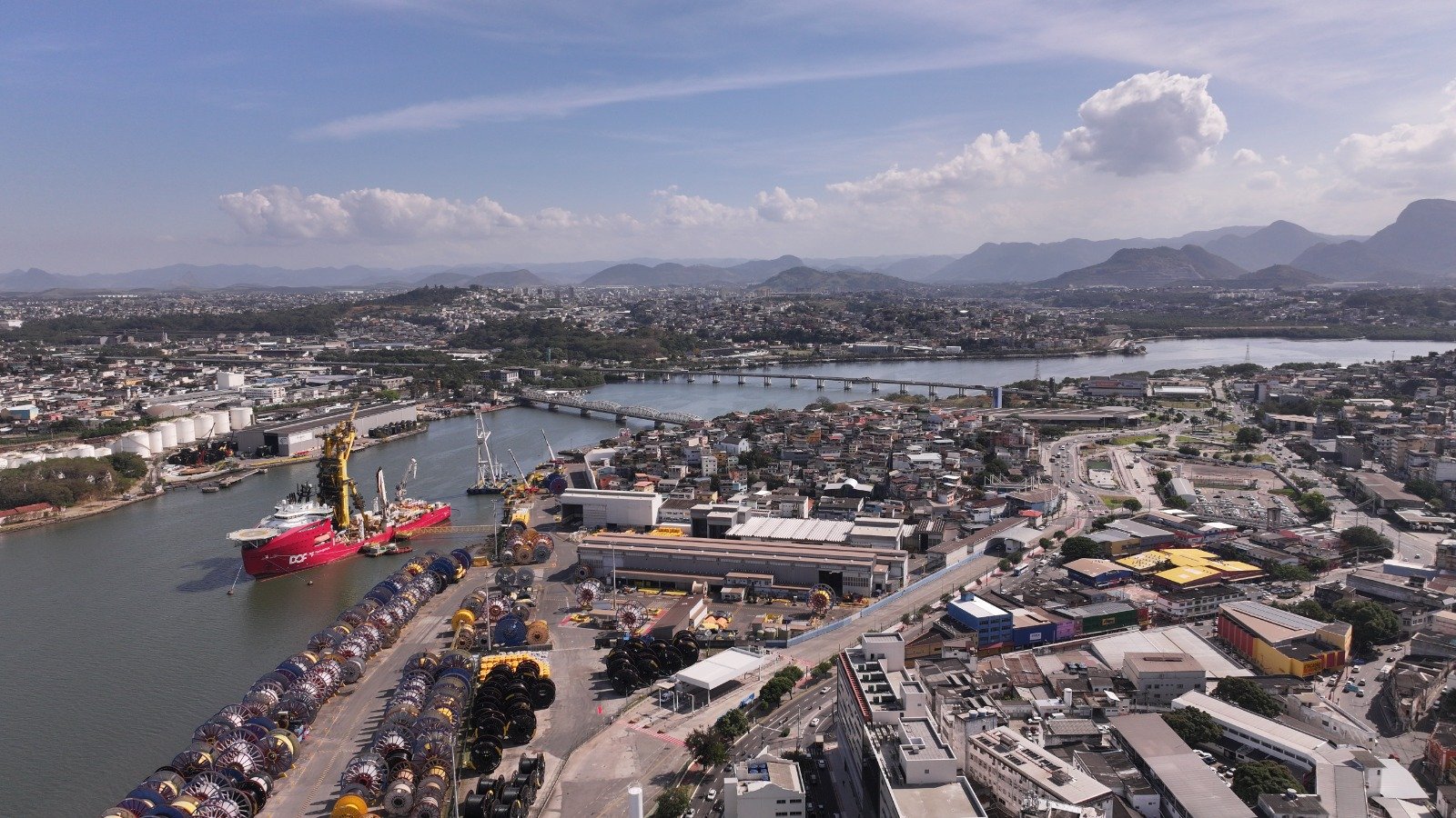 Vitória e Vila Velha vista aérea