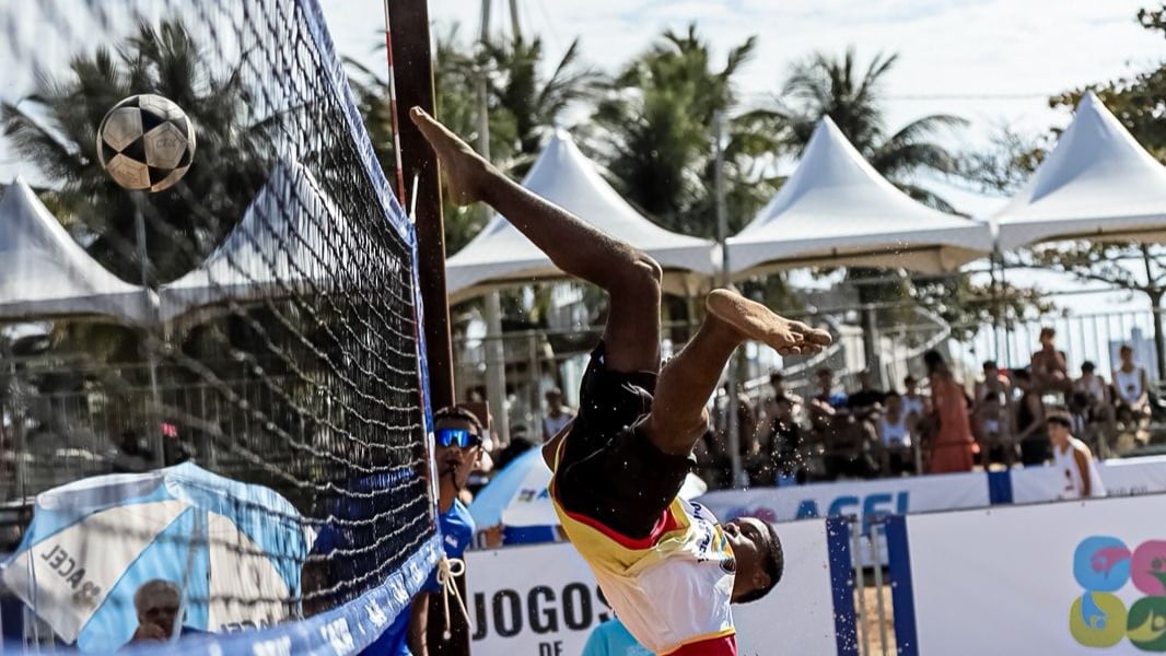 Jogos de Praia. Arena da Serra. Futevôlei