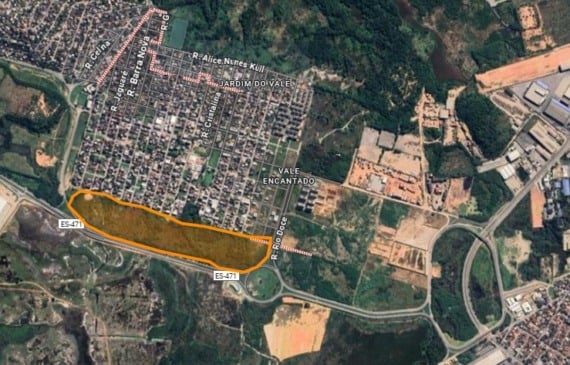 A área em Vale Encantado, marcada em laranja, tem cerca de 100 mil metros quadrados e deve abrigar carros e máquinas pesadas importados pelos portos do município. Crédito: Reprodução