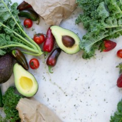 Alimentos ricos em fibras: o segredo para um intestino feliz e mais saúde. (Foto: Reprodução/Canva)