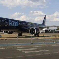 azul avião
