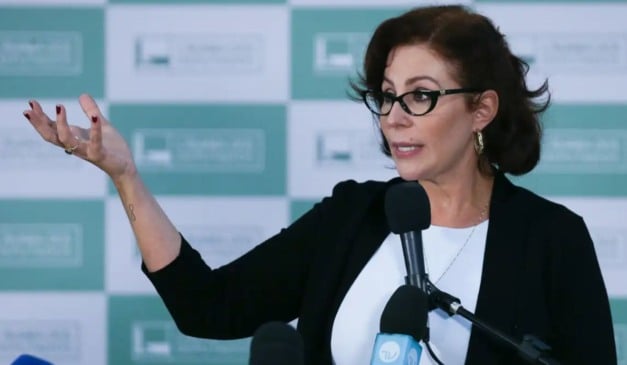 A deputada federal condenada pelo STF Carla Zambelli