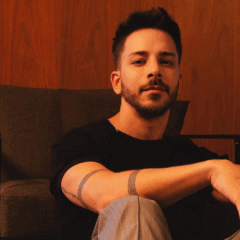 O músico Junior Lima (Foto: João K/Reprodução/Instagram @junior_oficial)