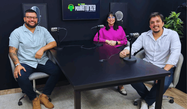 PodNatureza: Vitor Ricciardi, coordenador do programa PET Vida, e a Thaís Volpi, gerente de biodiversidade da Secretaria de Meio Ambiente