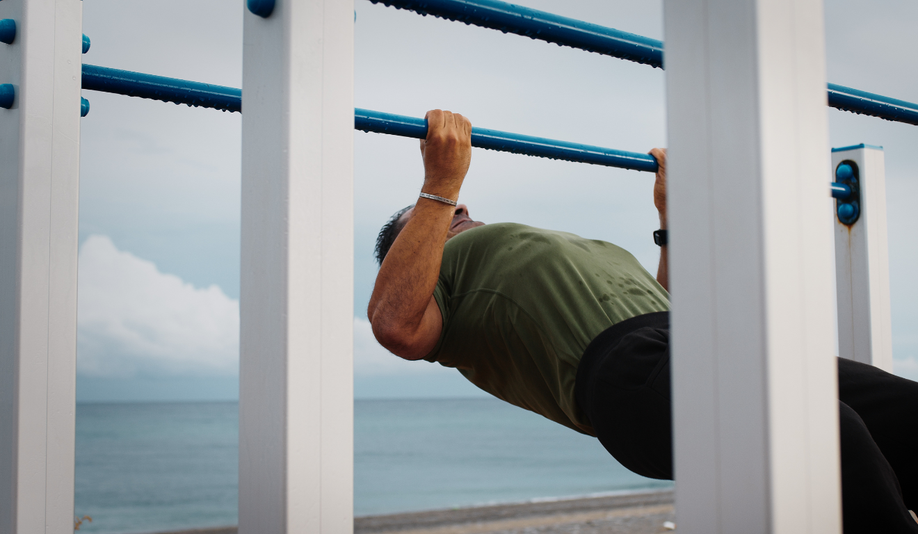 AUSTRALIAN PULL-UP/CANVA