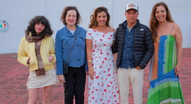 Um histórico espaço cultural se abre para a exposição de José Bechara 