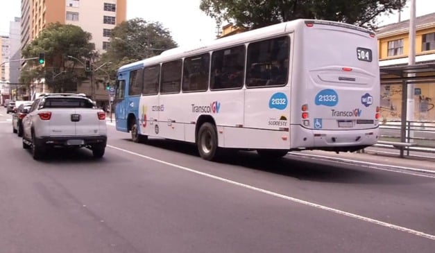 Ônibus do Transcol no centro de Vitória