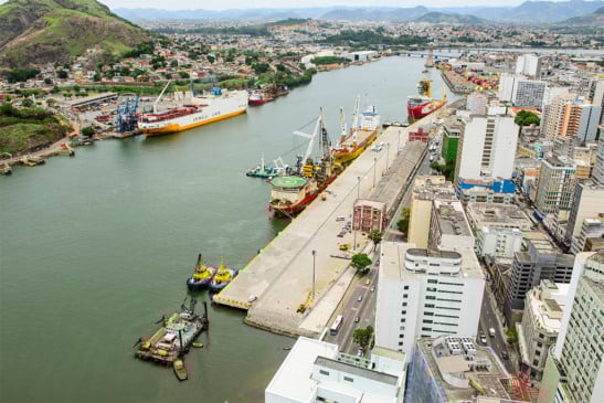 Exportação no ES cresce e déficit na balança comercial cai 87%
