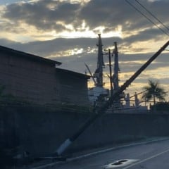 poste pendurado em vila velha