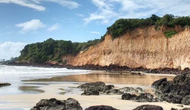 Praia das Falésias no Espírito Santo.