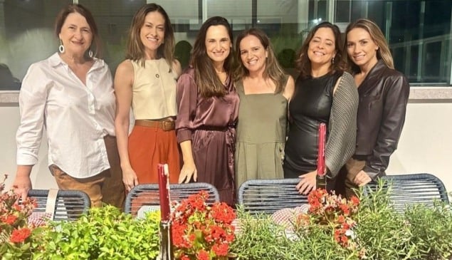 Noitinha italiana e bem descontraída para comemorar Lara Gimenes