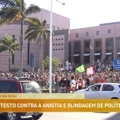 Protesto em Vitória contra PEC da blindagem e anistia