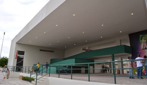 Escola Estadual de Ensino Médio Professor Luis Felipe, Sobral, Ceará