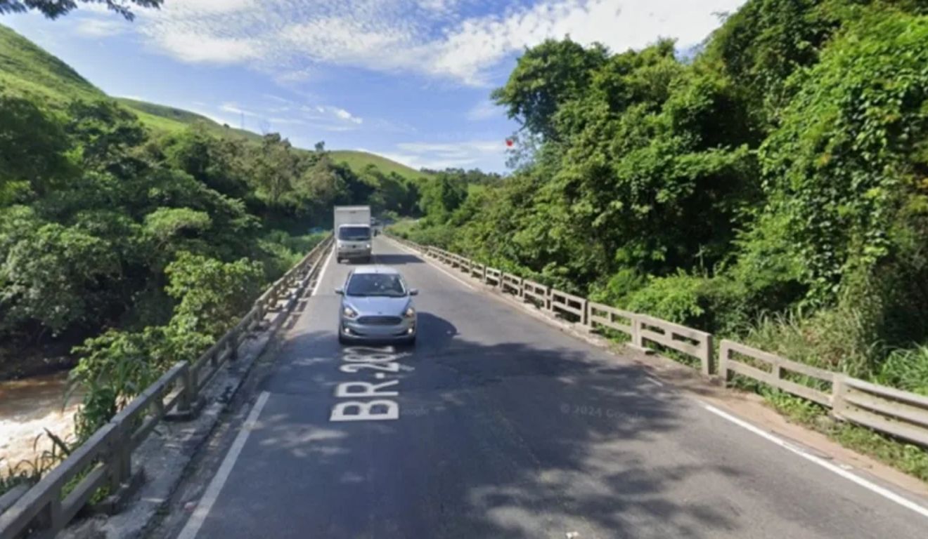 Ponte sobre o Rio Jucu precisa de “reparo de elemento estrutural secundário", segundo DNIT. Foto: Reprodução/Google Maps