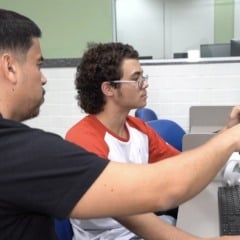 Estévão Pires Galvão, aluno do tempo integral da rede estadual