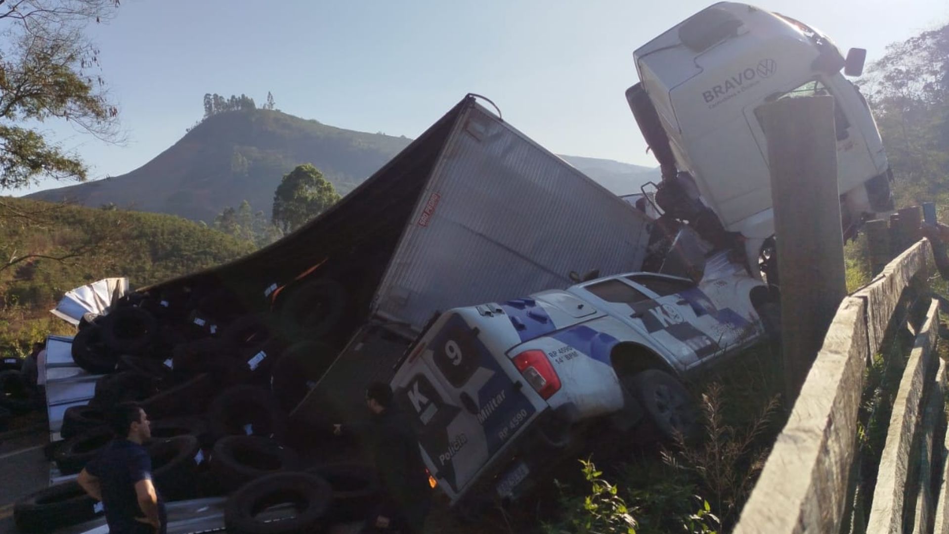 Acidente em Irupi (Foto/reprodução: TV Vitória)