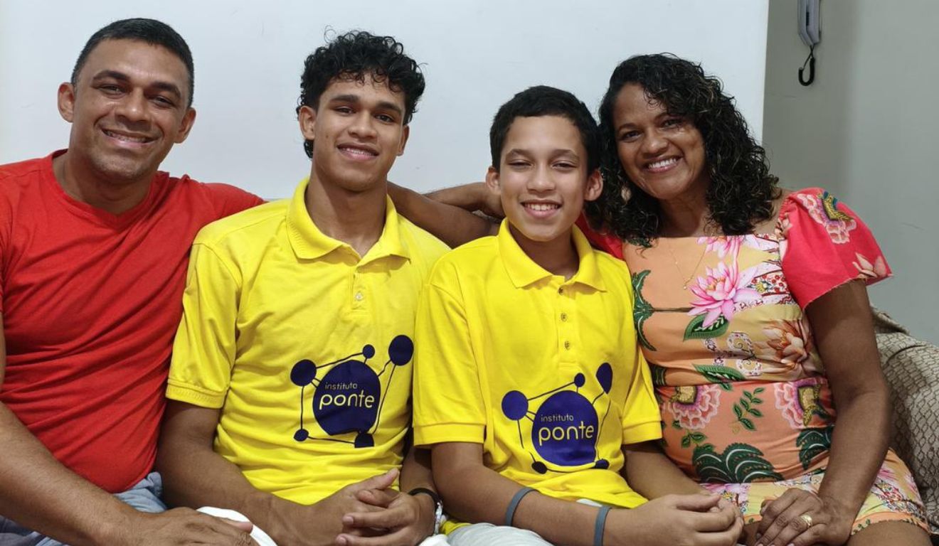 Família muda de vida após aprovação no Instituto Ponte