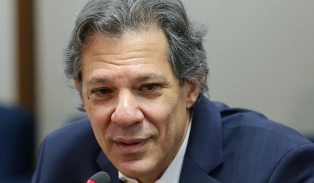 Haddad disse que, se tudo der certo, “20 milhões vão deixar de pagar IR durante este mandato".  Foto:  Fabio Rodrigues-Pozzebom/ Agência Brasil