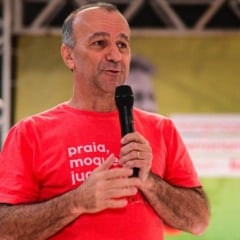Helder Salomão discursa em Encontro Estadual do PT (foto: Rodrigo Gavini)