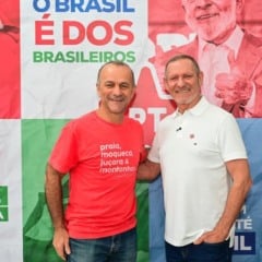 Helder e Coser durante evento do PT (foto: Rodrigo Gavini)