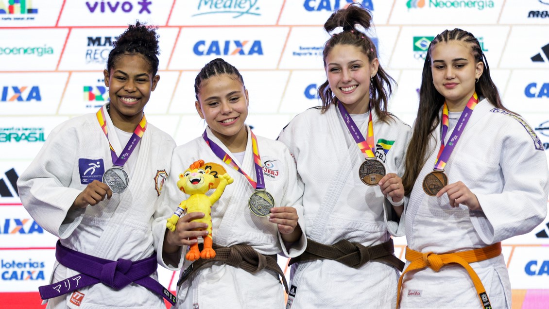 2025.09.22 - Brasilia/DF - Jogos da Juventude CAIXA Brasilia 2025 -  Local: CICB  - Cerimonia de Premiação do Judo - Feminino - 57kg  - Ouro Gabriela Pereira (RJ), Prata: Sophia Pereira (ES), Bronze: Ellyda Quinote(PR) e Maria Pamplona (SC)- Foto:Wagner Araújo / COB - IG: @wags.photo / @timebrasil