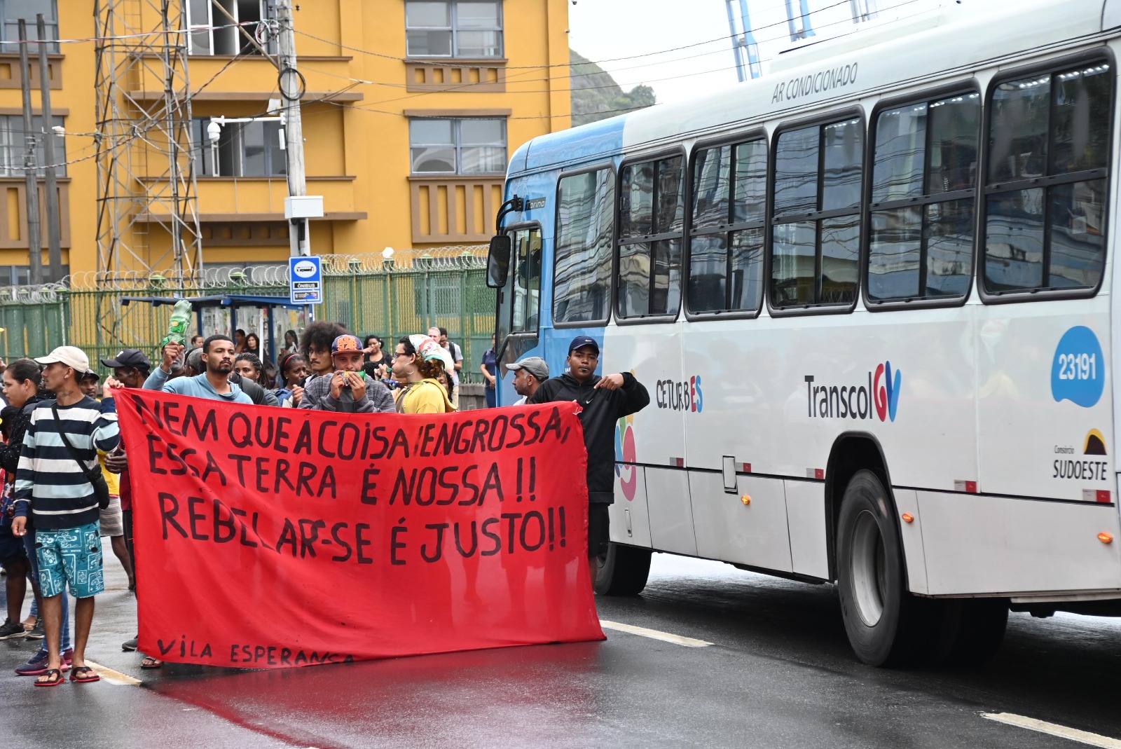 Manifestação de moradores de Vila Esperança em Vitória