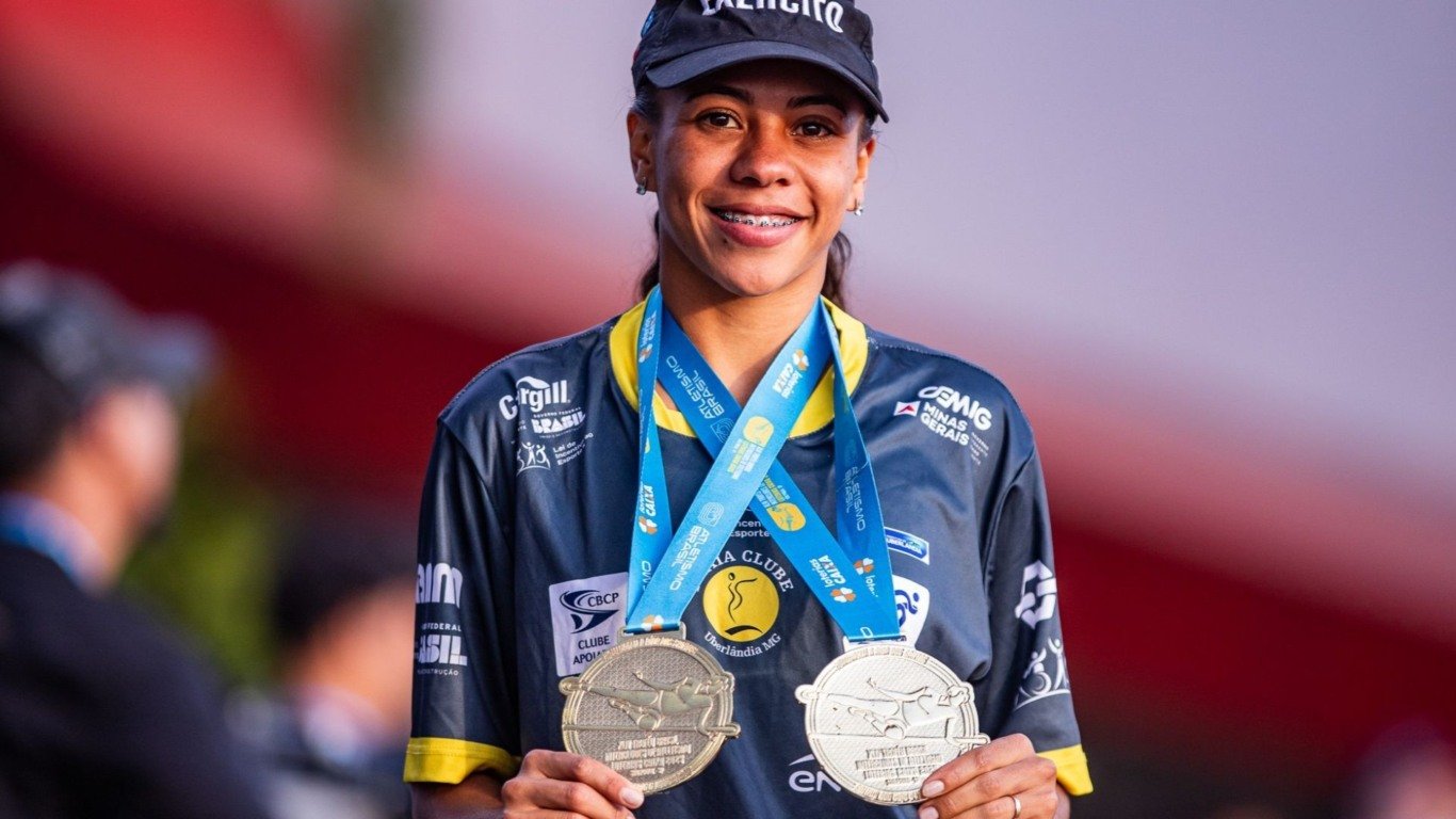 Nubia de Oliveira Silva, vencedora dos 10.000m e dos 5.000 m no Troféu Brasil de Atletismo.