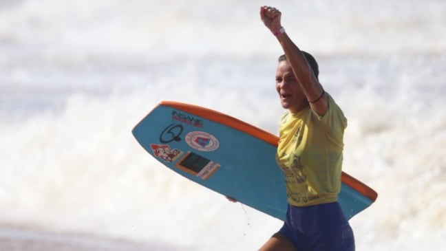 Mariana Nogueira foi a campeã do ArcelorMittal Wahine Bodyboarding Pro 2024 na categoria master