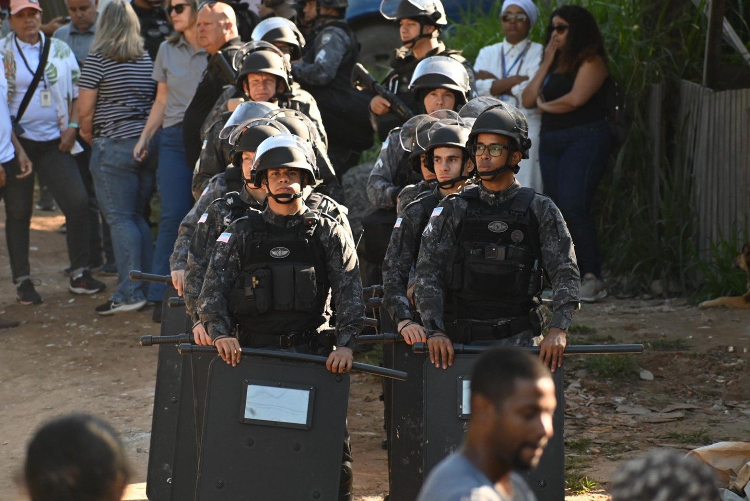 reintegração de posse vila esperança (Foto: Thiago Soares)