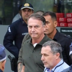 Bolsonaro em ida ao Hospital DF Star no último dia 14