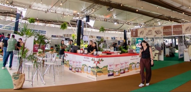Buaiz Alimentos leva experiências e degustação do Café Numero Um Sentidos para o CoffeeES