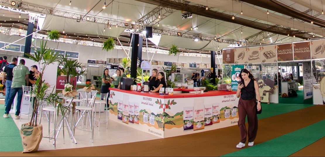 Buaiz Alimentos leva experiências e degustação do Café Numero Um Sentidos para o CoffeeES