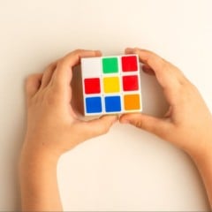 Campeonato de Cubo Mágico em shopping da Serra neste fim de semana