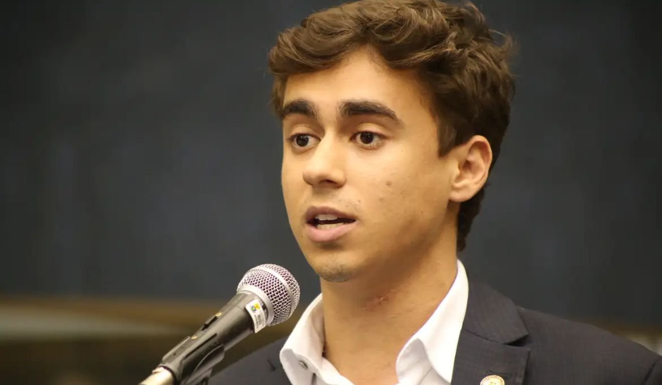 O deputado Nikolas Ferreira O deputado Nikolas Ferreira