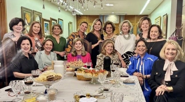 Mais uma confraternização e tanto em uma prévia natalina