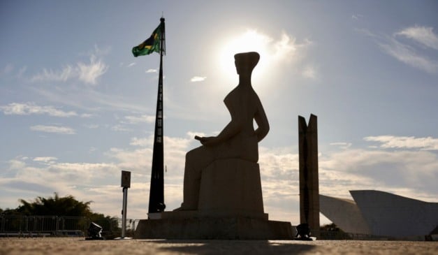 Estátua da Justiça em frente ao STF. Foto: Fabio Rodrigues-Pozzebom/Agência Brasil