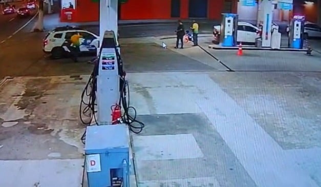 Homem reage a assalto e é baleado no pescoço