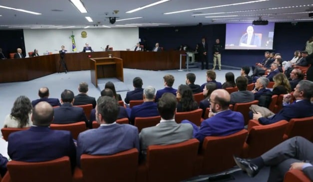Primeira Turma do STF em julgamento
