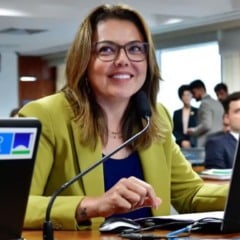 Leila Barros, conhecida como Leila do Vôlei, é uma senadora do Distrito Federal